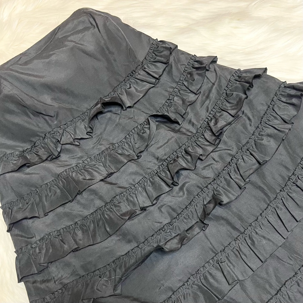 GAP zippered sleeveless mini dress with slip. Size 4 Petite